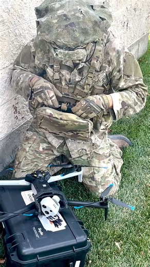 Beez Combat Systems has released the DCMP (Drone Controller Mount Pouch) a purpose-built pouch designed specifically to house and protect drone ground control systems, including the Skydio X10’s controller. #skydio #dcmp #dronecontroller #dronecontrollermountpouch #beezcombatsystems #bcs #lasercut #uncrewedsystems | Beez Combat Systems