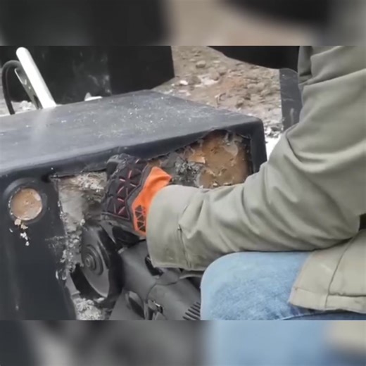 201K views · 690 reactions | Unlocking a Mysterious Safe: Hidden Secrets Revealed! | Officialduckstudios | Facebook