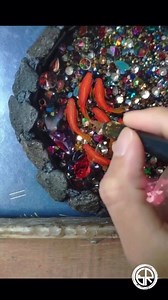 6.8M views · 98K reactions | As a beauty brand we focus on the art of makeup and are obsessed with all forms of artwork and self expression. Hence the vivid pigments we focus on 殺 check out this 3D Art with resin epoxy  (c) 深堀隆介 - Riusuke Fukahori | Glitter Realm Cosmetics | Facebook