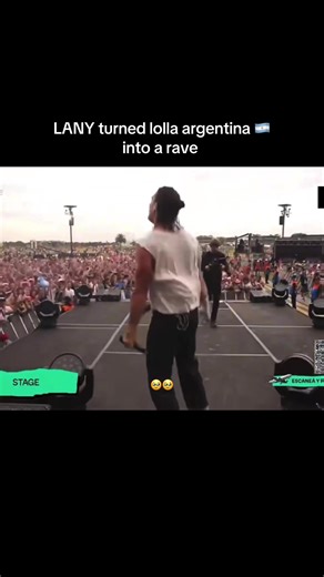 every concert has to be like that 🥹 #lany #destiny #lanyholic #lollapaloozaargentina #lanyfans