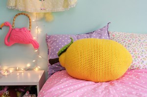 Free Crochet Pattern & Video Tutorial: Lemon Pillow!