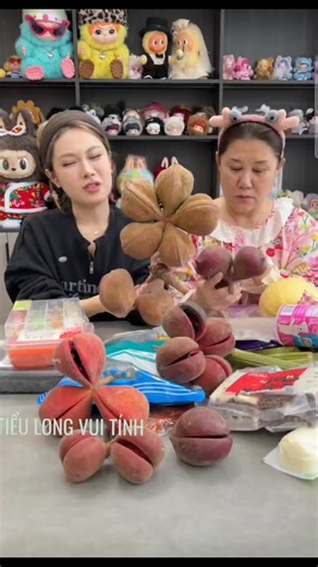 Mẹ tôi mukbang cùng Cửu Ca (Phần 1) - hài hước thử thách ăn uống