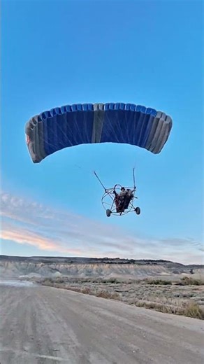 Powered Parachute Take off on dirt strip #fun #skydiving #aviation #volare #lumipad #летать #volar