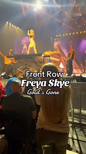 I got to go to not ONE, but TWO of the Zombies Descendants Worlds Collide Tour Concerts - At one I did the VIP experience where we arrived early and got to meet the cast along with group photos. They did a sound check, and Q&A - I also sat with and danced with Dara’s mom! The second night I was front row! It was AMAZiNG I got to interact and high five the cast everytime the got off the stage! I loved seeing @freyaskye perform Gold’s Gone LIVE!! I even made it into her photo that she posts for ea