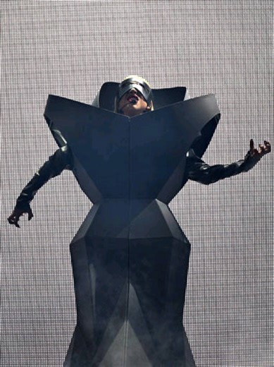 monster detected 🫀... happy new year everyone, hope u have some good romance in 2026🤍 @ladygaga #littlemonsters #foryoupage #chromaticaball #badromance #mothermonster