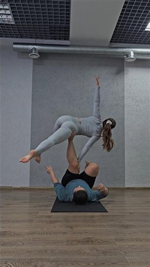 Acroyoga flow with Katya