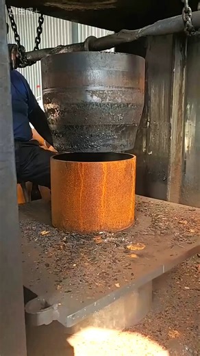 Pipe peng on Instagram: "Pipe Fittings: Reducers (Size Adapters) ☎️Whatsapp:+86 139 1019 5827 🌐Web:www.htzylinedpipes.com 📧E_mail:neil@htzylinedpipes.com Reducers (commonly called "size adapters") are essential pipe fittings that connect pipes of different diameters, ensuring smooth fluid transition in piping systems. Key Types & Designs Concentric Reducers: Symmetrical diameter transition, ideal for vertical lines or systems requiring minimal turbulence (e.g., high-pressure fluid transport). 