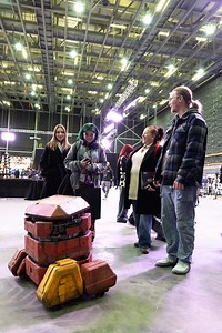 A fantastic first day at #FuturesFestivalUK showcasing pathways into the screen industry. Looking forward to welcoming more of you on the lot today. | Pinewood Studios