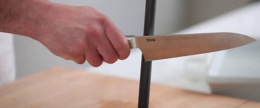 How to Sharpen a Knife with a Sharpening Steel / Honing Rod