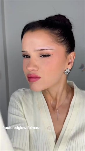 Густые брови: идеал красоты для всех