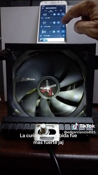 Cooler y Luz Estroboscópica Casera: Prueba de Frecuencias