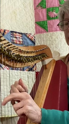 Lorinda Jones' Celtic Harp Tutorial