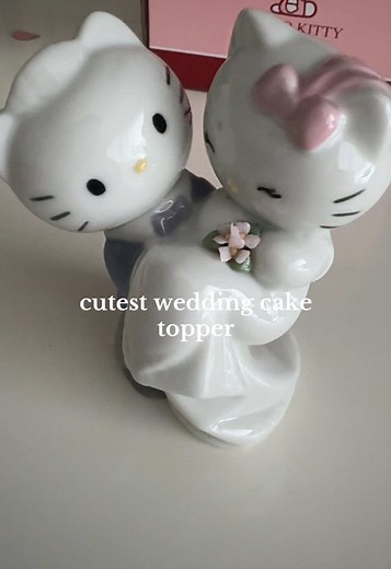 Creative Hello Kitty Wedding Cake Topper Ideas