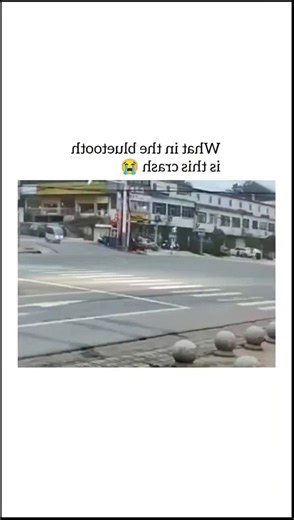 Unravel the mystery behind this viral video! Discover the real reason why vehicles appear to defy gravity in this bizarre incident. Prepare to be amazed by the unexpected explanation! #viralvideo #glitchinthematrix #opticalillusion #scienceexplained #unexpected caughtoncamera interestingfacts phenomenon