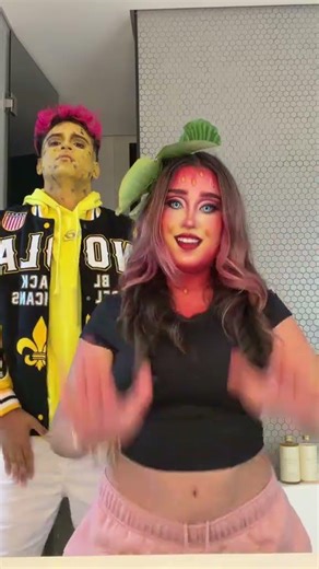 Robson Abreu and Emilly Vick Dancing | {Celebrity TikTok Dance}