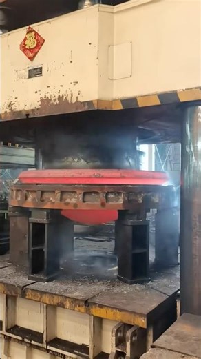 Deep-Sea Engineering: Forging the Pressure Hull Head 🚢🔧 #trending #fypシ #usa #shorts