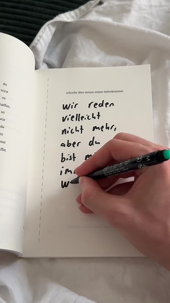the sadness book (german edition) bei amazon #ichvermissedich #vermissen #thesadnessbookde #loslassen #ichliebedichimmernoch