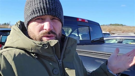 Discovering exceptional value opportunities at wholesale vehicle bidding events