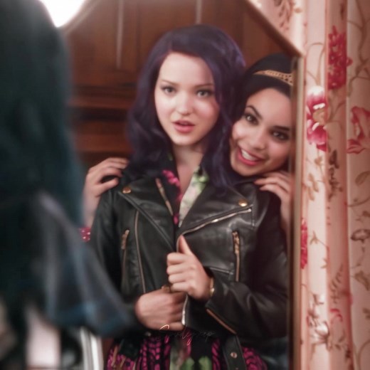 The Space Between: A Love Song for Evie and Mal - Descendants Edit