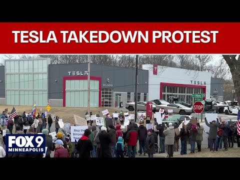 'Tesla Takedown' demonstration in Minnesota