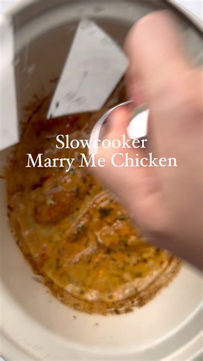 4.9M views · 19K reactions | Slowcooker Marry Me Chicken  Its summer and the Slowcooker is out This famous recipe apparently if you make it for someone they’ll want to marry you!!Full recipe in the comments | Bored of Lunch | Facebook