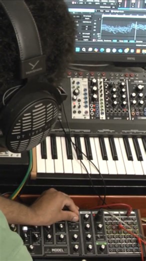 Behringer Model 15 plays Plantasia by Mort Garson #synthesizer