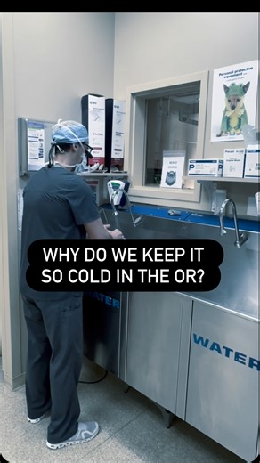 In general, the operating room temperature is kept somewhere around 68°F (20°C) or less, which is pretty chilly by most people’s standards. Some facilities such as pediatric hospitals may keep it warmer at around 70°F (21°C) or higher because kids lose core body temperature more easily during surgeries. 🚨 Although it is commonly thought that we keep it cold in the operating room simply to prevent infection, that is actually not entirely the case. Believe it or not, creating too cold of an envir