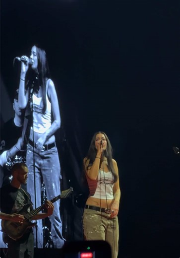 Julia Wolf's Enchanting Performance at Co-op Live