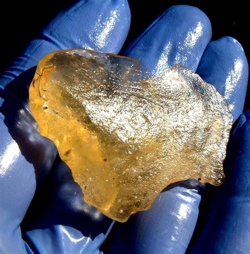75 Crt Libyan Desert Glass Gold ( Very Thin)meteorite Impact Tektite |egypt Sahara -natural and Complete - Etsy