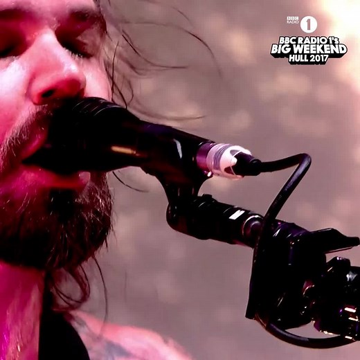 🎸 'Mon the Biff! Watch Biffy Clyro's incredible Big Weekend performance in full 👉 bbc.in/2sa61fU 🤘 | BBC Radio 1