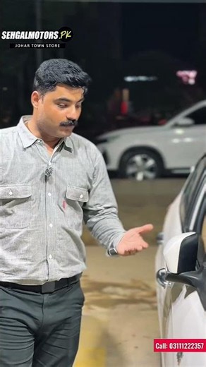 😱 Normal Yaris vs Auto Retractable Mirrors... Difference Dekh Kar Hairan Reh Jaoge! 🔥