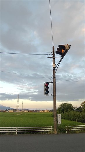 奈良県の夜間点滅信号機32-B