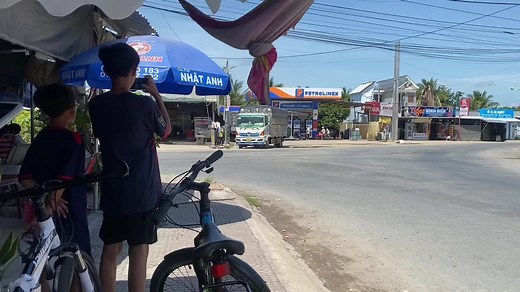 Video của Tran Quy (@tran.quy69) với bản nhạc nhạc nền - Văn Huy - Văn Huy ✈️