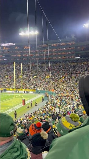 A Lambeau Field Tradition: "Beer Barrel Polka"