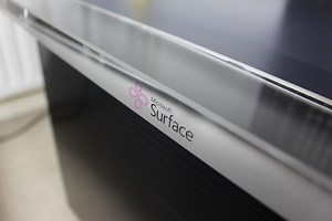 Retro review: Microsoft's 2008 Surface 'coffee table' in 2017