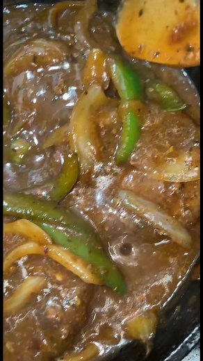 Delicious Hamburger Steak & Gravy Recipe for Sunday Dinner