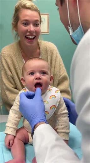 👶 Cutest Baby's First Dentist Visit Surprise! #cute #cutebaby