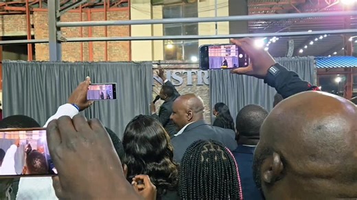 The year of Divine Uplift @True Gospel @Christmas Present Album ❤️🎅 @Prophet Walter Magaya teaching @ritzmcleishstrawbae @Ginimbilite