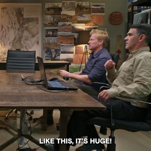 Did the team discover evidence of a portal above the Triangle in last week's episode? Get your tickets now for #TheSecretofSkinwalkerRanchLiveTour to learn more about this amazing data and more directly from the guys! https://bit.ly/40Z7Spp #SkinwalkerRanch #Portal #UAP | AlienCon