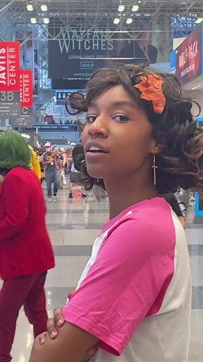 Amphibia Cosplay at NYCC | Anne Boonchuy Cosplay