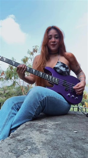 Turquoise 🩵🩵 #bajista #bassgirlplayer #vilevo #bassline #turquoise