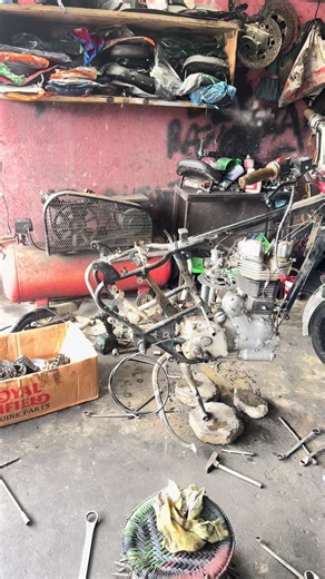 Buddha Motorcycle Workshop: Bullet 500CC Custom Insights