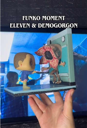 Funko pop moment Eleven and Demogorgon Stranger Things #ofreittas #funko #funkopop #strangerthings #eleven