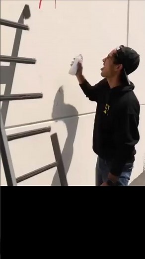 ​"The Magic Ladder Escape! 🪜 Zach King's Mind-Blowing Illusion"