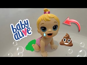 BABY ALIVE Doll has a BIG accident in the Bath! 😱