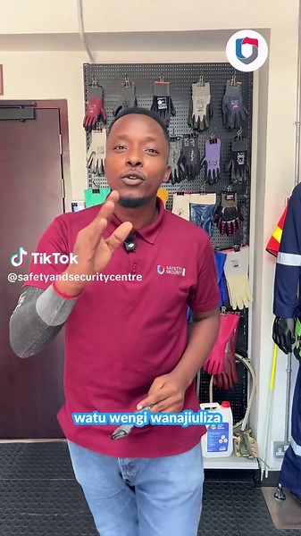 Linda mikono yako. Fanya kazi kwa confidence. Na Ansell HyFlex™ 11-250 — sleeve ya kinga dhidi ya cuts. Inafaa kwa metal handling, automotive na fabrication work. Pata yako Safety & Security Centre (SAS) leo. 📍 Plot 37, Bibi Titi Mohammed Road, Upanga, Dar es Salaam 📞 255 750 015 900 🌐 www.sas.co.tz #HyFlex #Ansell #CutProtection #PPE #UsalamaKaz ini #SAS