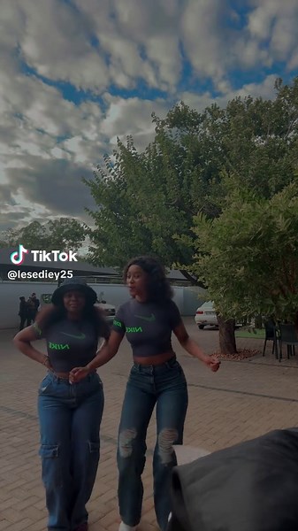 Exploring the Makompo Lifestyle and Mixtape Culture