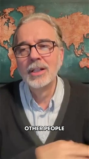 Discover a chilling 1953 military film showing a UFO and alien bodies. This early case predates the famous Ray Santilli footage, revealing a secret military encounter that was quickly suppressed. A truly intriguing historical mystery. | Richard Dolan Intelligent Disclosure