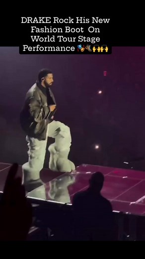 DRAKE Rock His New Fashion Boot On World Tour Stage Performance 🎭🥾🎶🙌🙌🙌 #drake #drakechallenge #concert #fashionblogger #performance #celebritynews #celebrity #post | Andrew Orume