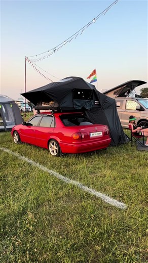 5 Nights Living on Top of a Corolla in a Tentbox